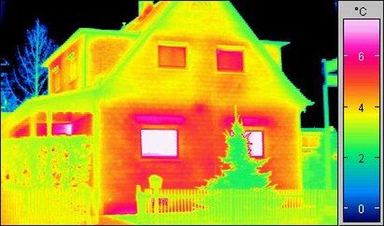 fonte immagine:https://www.infobuildenergia.it/approfondimenti/termografia-settore-edilizio-riqualificazione-bioedilizia-327.html