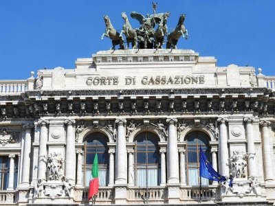 'SULLA RIPARTIZIONE DELL’ONERE DELLA PROVA FRA DATORE E LAVORATORE: IL PUNTO DELLA CASSAZIONE'