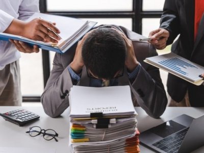 'Lavoro eccedente la tollerabilità e onere della prova'