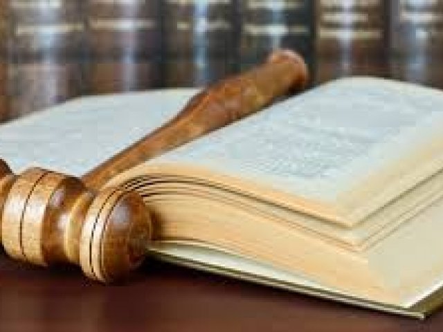 'Sospensione del procedimento disciplinare del pubblico dipendente'